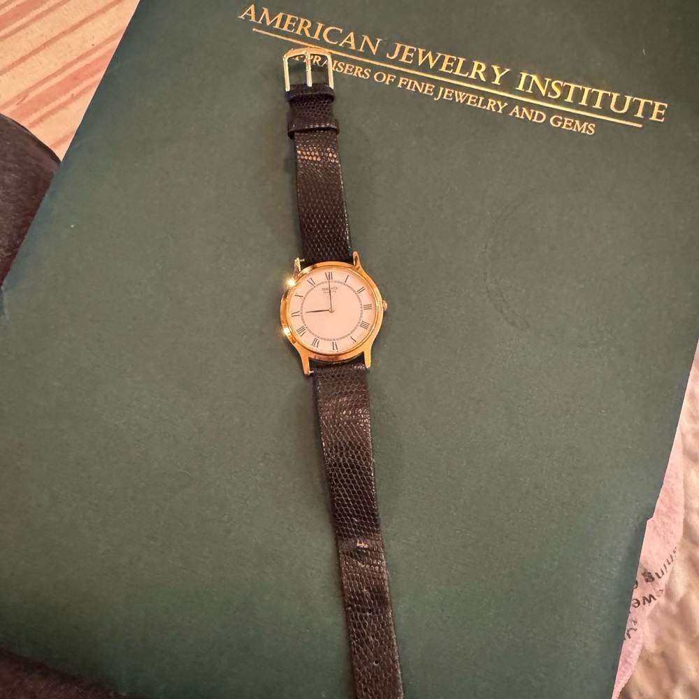 Men or women seiko watch lizard 🦎 skin !